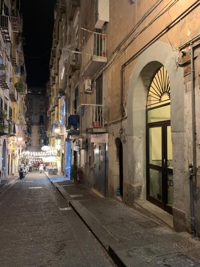La Casetta Ai Gradoni Di Chiaia Neapel Exteriör bild